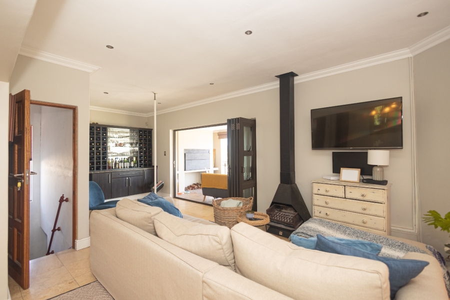 To Let 5 Bedroom Property for Rent in De Bron Western Cape